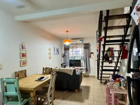 Depto Tipo Casa en Venta de 2 dormitorios