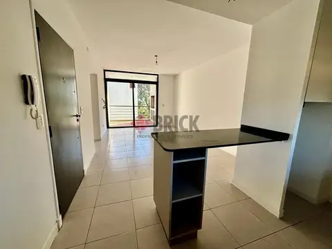 Departamento en Alquiler con 1 cocheras