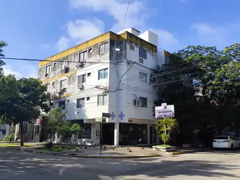 Oficina en alquiler en el centro de Resistencia.-