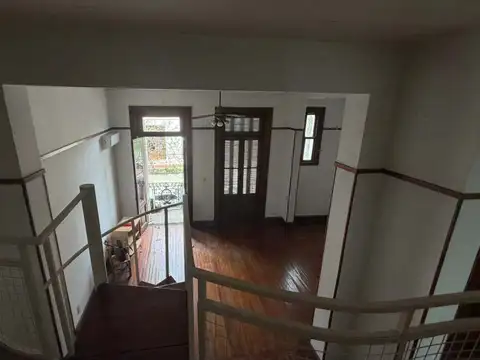 Depto Tipo Casa 4 ambientes con 2 baños