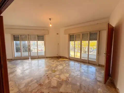 Casa en Alquiler 40 años