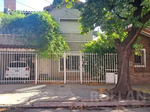 PH Planta Baja 3 Amb cochera, jardín quincho VENTA. FLORIDA MITRE
