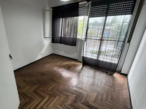 Av. Del Libertador Gral. San Martin 900