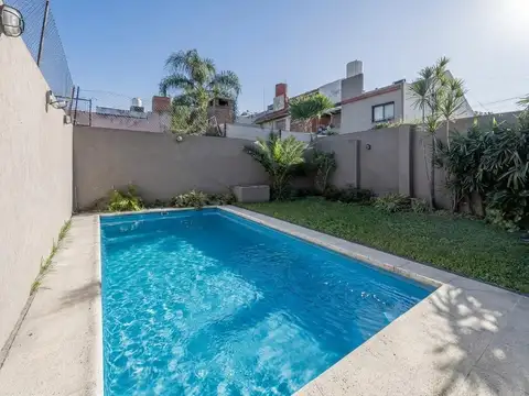 Casa en Venta con 1 cochera