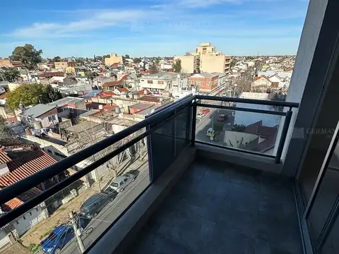 Departamento en Alquiler en Lanus Este, $ 550.000
