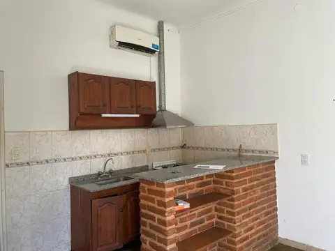 Casa 2 ambientes con 2 baños