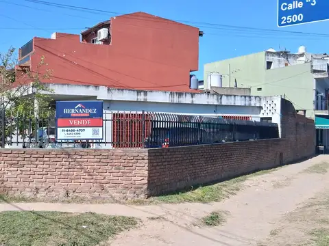 VENTA CASA  (VILLA CELINA)   EXCELENTE UBICACION