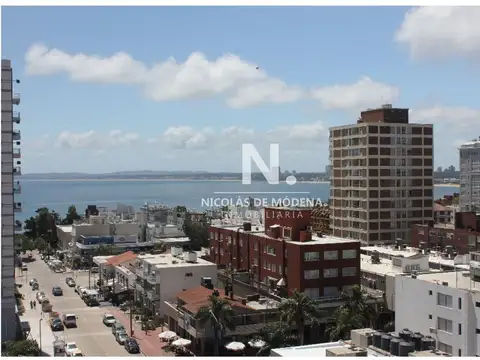 Departamento en Venta en Península, USD 270.000