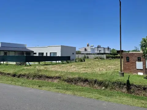 Terreno en Venta 15  mts Frente