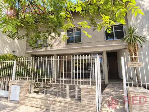 VENTA DE CASA A REFACCIONAR - TERRO APTO A DESARROLLO - MICROCENTRO NEUQUÉN