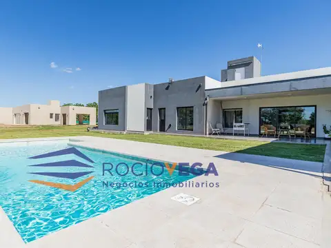 Casa en Alquiler de 4 dormitorios