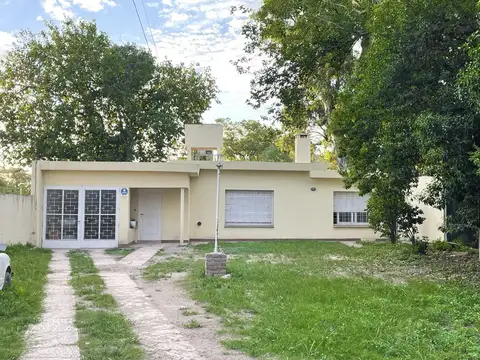 Venta CASA Arguello,Mocovies Ricardo Rojas.