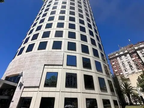 Oficina en piso alto con vista panorámica