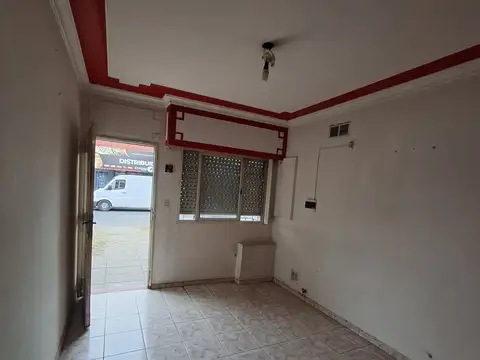Departamento en alquiler 2 ambientes con cochera y fondo libre – Parque San Martín