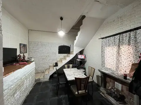 casa Villa Lugano 4 ambientes con Garage y patio