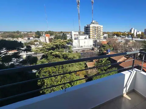 Alquiler Departamento 2 Ambientes en Pilar Centro, GBA Norte, Luminoso con Balcón