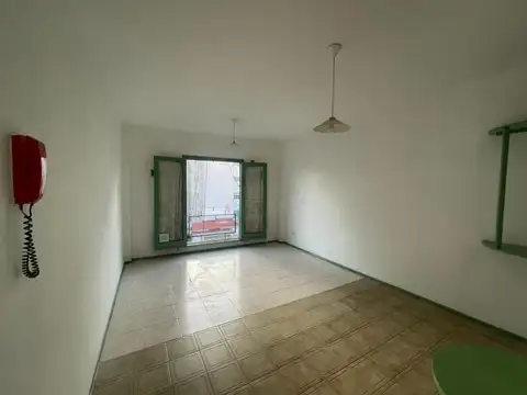 Salta 1157 , Piso 5