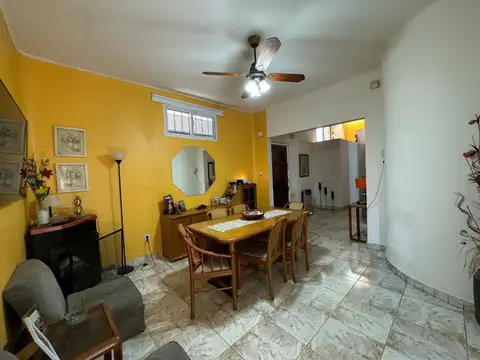 Depto Tipo Casa en Venta de 4 dormitorios
