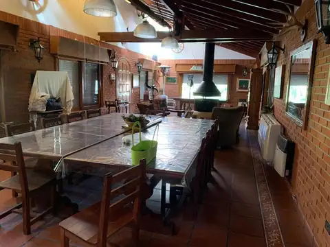 CASA DE CAMPO EN 5 HECTAREAS EN KM 63,5 RUTA 2