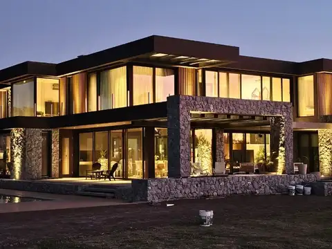 Casa en Venta en La Providencia - Canning