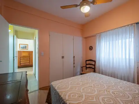 Departamento. 3 amb. Balcón. Entrega inmediata, sin reubicación.
