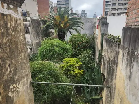 VENTA CASA EN 3 DE FEBRERO AL 2500