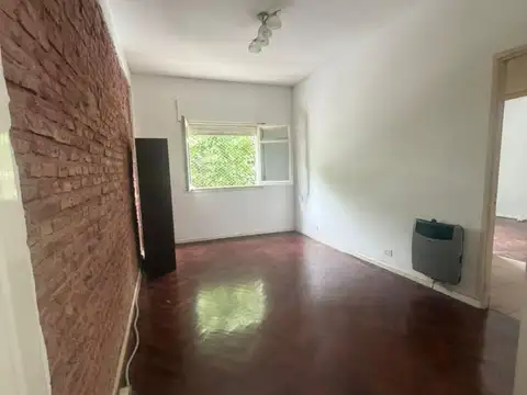 LAVALLOL 3500, Piso 1