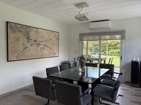Casa 6 ambientes con 3 baños