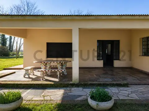 VENTA CAMPO, CON CASA, 4 DORMITORIOS, 2 BAÑOS, PISCINA, VILLA AMELIA