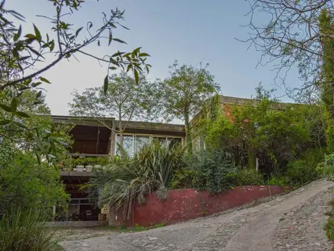 VENTA CASA CON 27 HA Y VISTAS AL PAN DE AZUCAR CBA