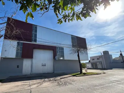 Galpon en Venta 17  mts Frente