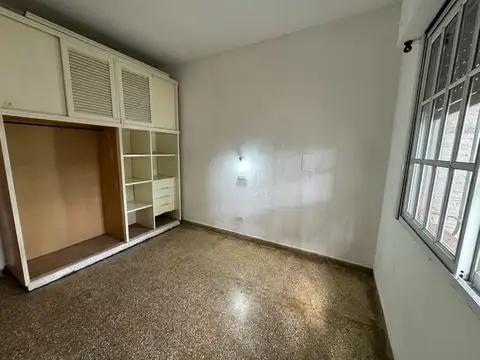 Casa en Alquiler con 1 cochera