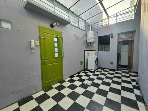 Depto Tipo Casa 2 ambientes con 1 baño