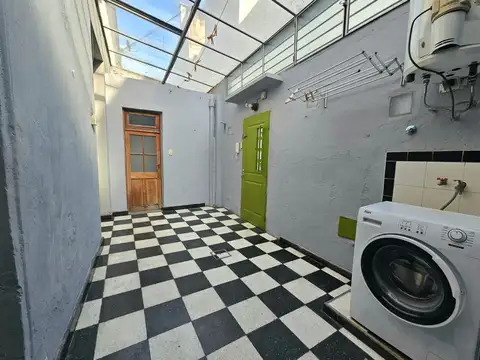 Depto Tipo Casa en Venta 46 años