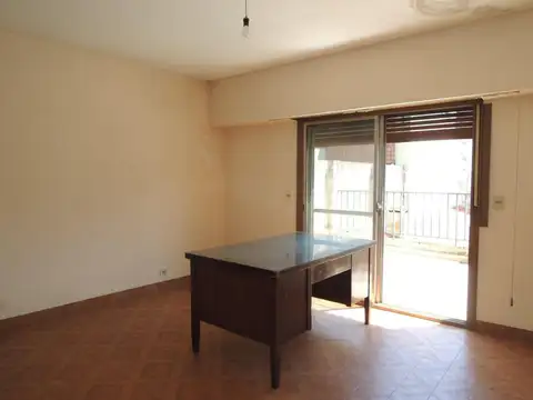 Venta CASA  8,66x30,26-SAAVEDRA- OPORTUNIDAD