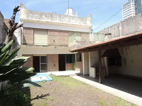 Venta CASA  8,66x30,26-SAAVEDRA- OPORTUNIDAD