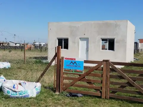 Casa - Venta - Argentina, DOMSELAAR