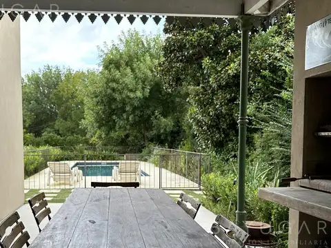 Casa 6 ambientes con 3 baños