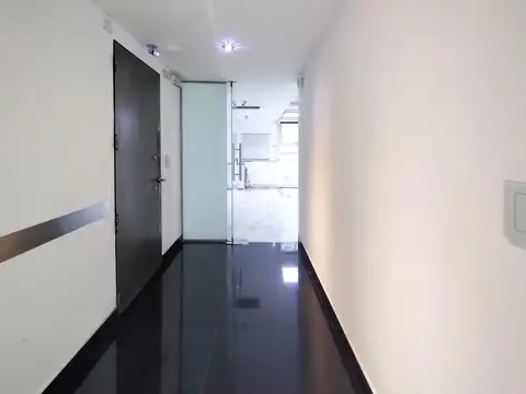 Local en Alquiler en General San Martín, $ 800.000