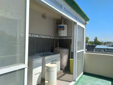 PH con terraza -  65mts - 2 y medio ambientes -Apto Profesional -Amplia Financiación.