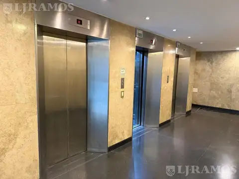 Oficina en Alquiler 25 años