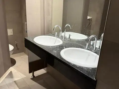 SUIPACHA al 1067, PISO 4° Contrafrente