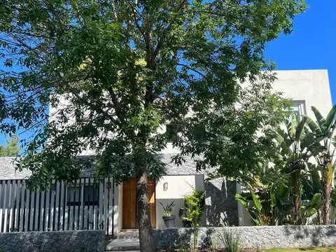 Casa en venta en Barrio El Encuentro, Tigre - 6 ambientes