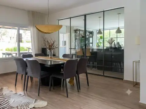 Casa en Venta de 4 dormitorios