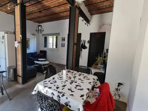 Depto Tipo Casa 4 ambientes con 2 baños