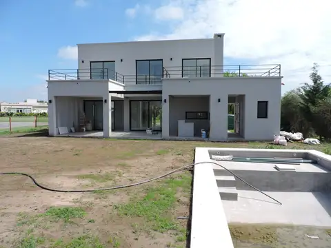 Casa en Venta de 4 dormitorios