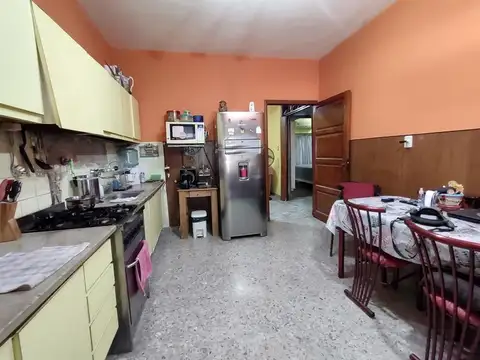 Casa en Venta en Lomas De Zamora, USD 185.000