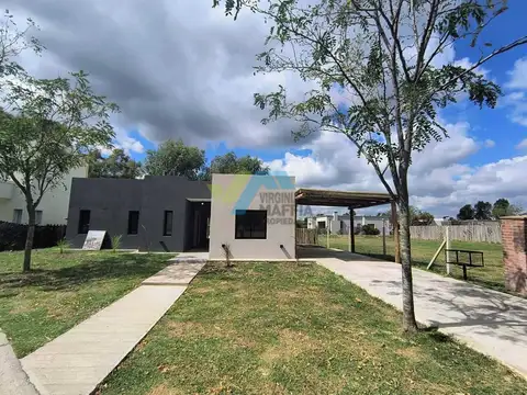 Casa 5 ambientes con 2 baños