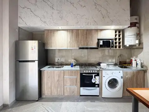 Casa 2 ambientes con 1 baño