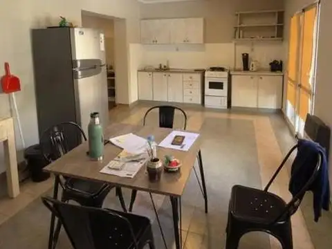 Vendo. Casa semi céntrica. Concordia, ER.